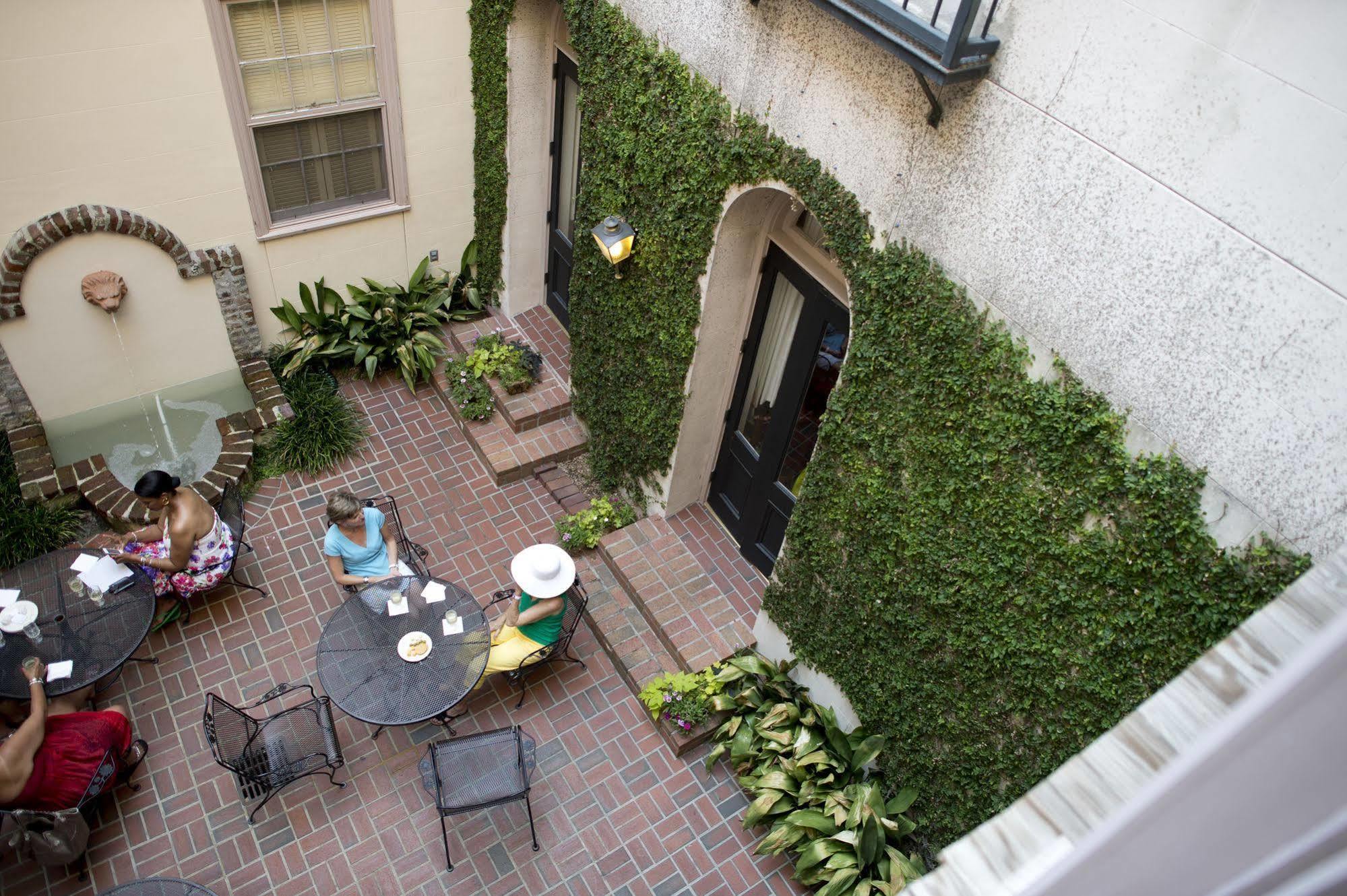 Kings Courtyard Inn Charleston Exterior photo