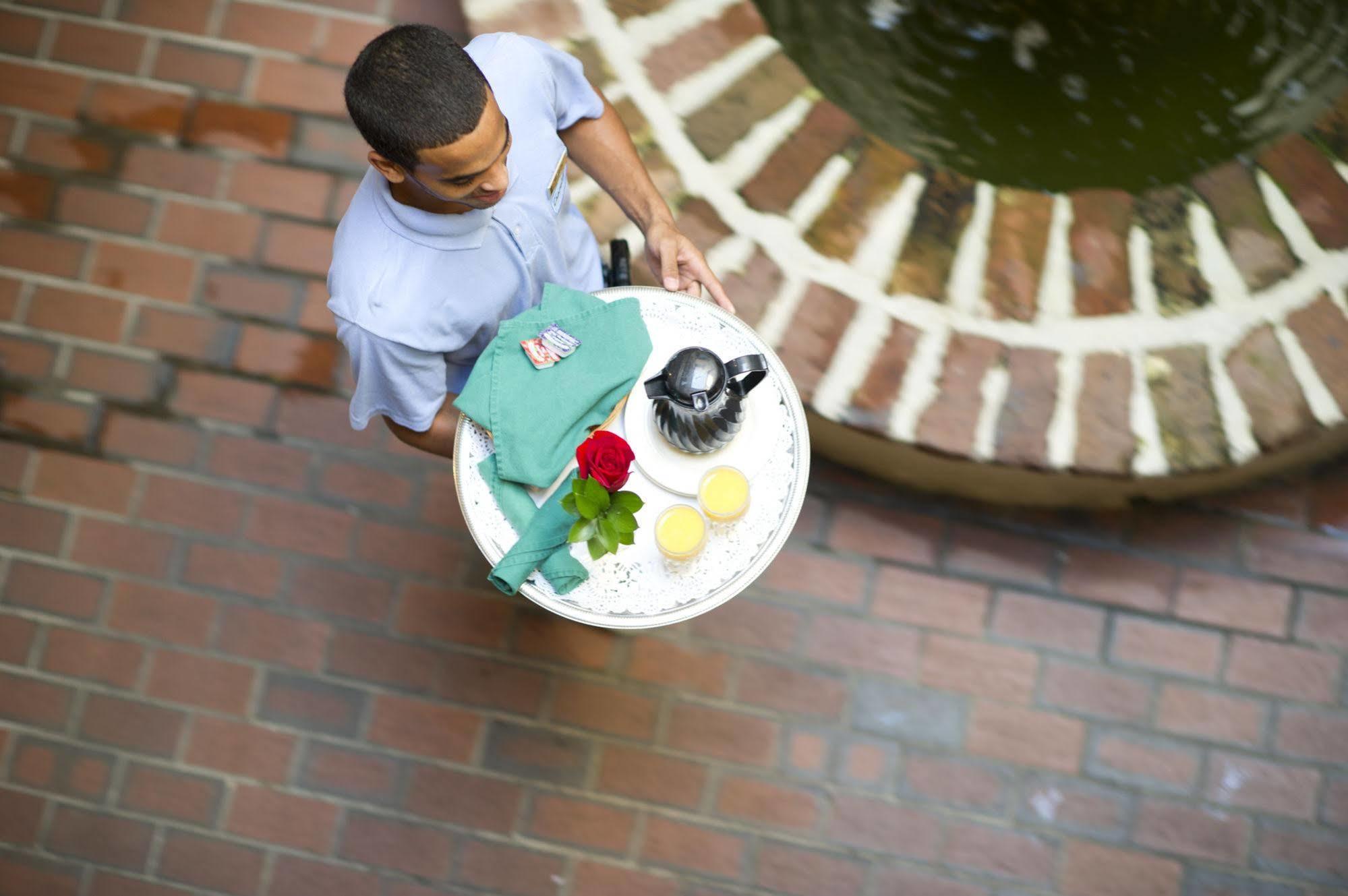 Kings Courtyard Inn Charleston Exterior photo